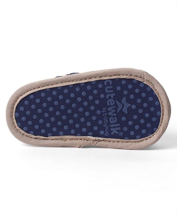 Cute Walk by Babyhug Booties with Buckle Closure & Ear Applique - Navy Blue