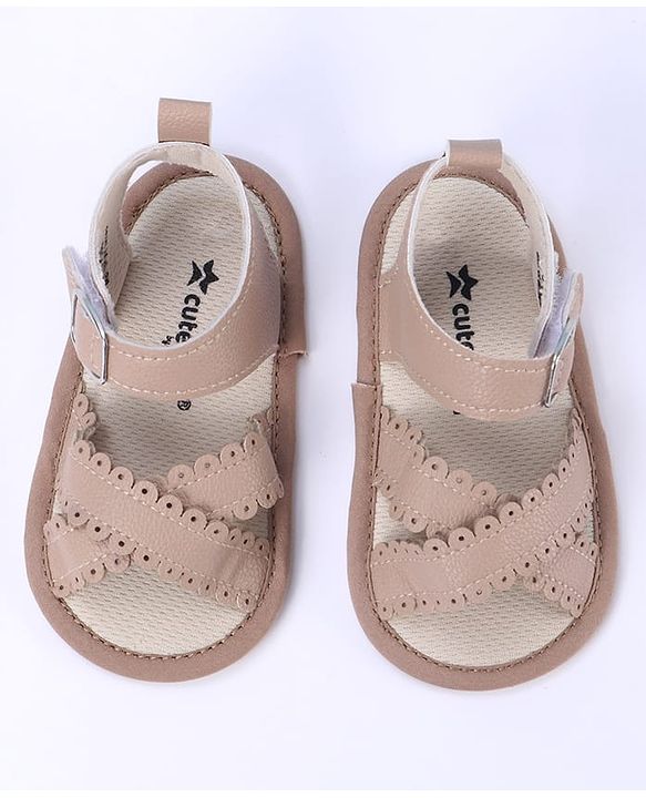 Cute Walk by Babyhug Designed Solid Booties with Velcro Closure - Beige