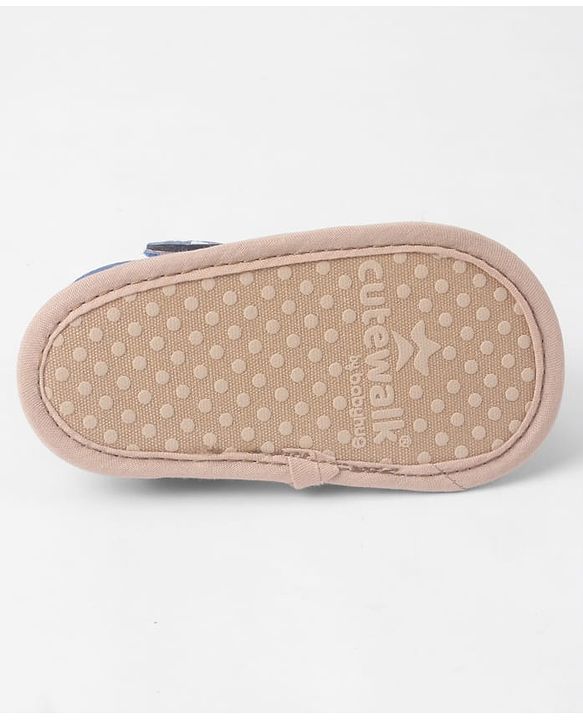 Cute Walk by Babyhug Booties With Velcro Closure - White