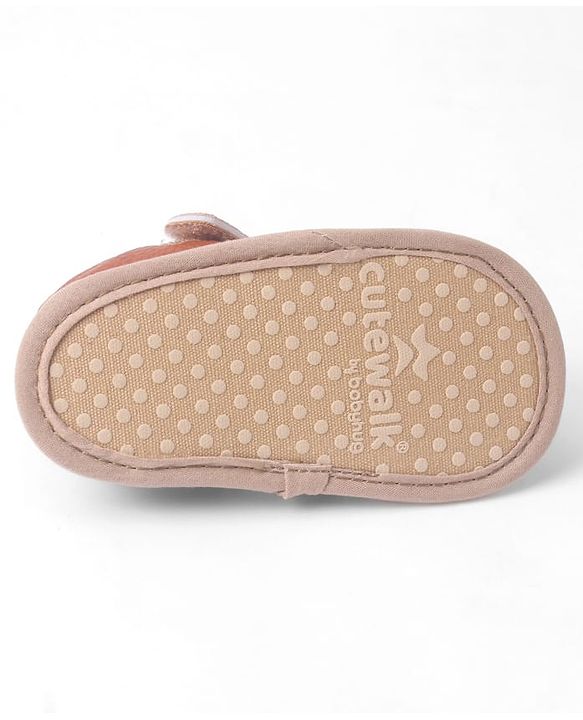 Cute Walk by Babyhug Booties With Velcro Closure - White