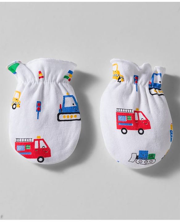 Babyhug 100% Cotton Interlock Knit Cap Mittens & Booties Set With Vehicle Print White - Diameter 9 cm