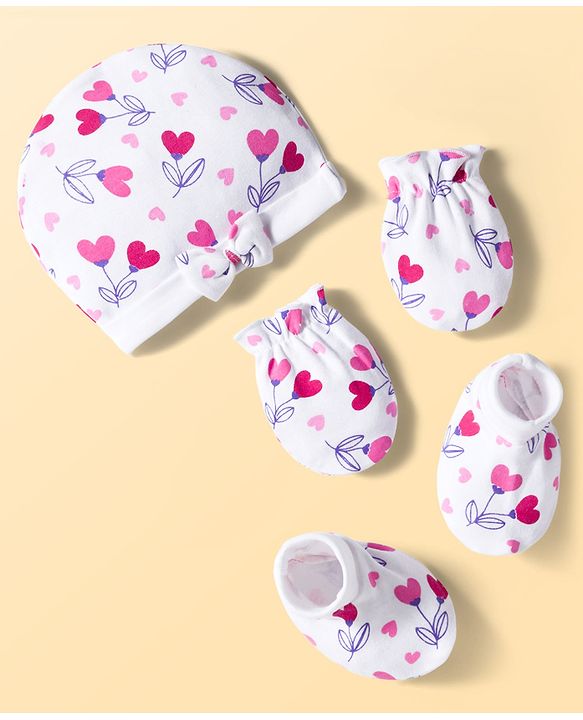 Babyhug 100% Cotton Interlock Knit Cap Mittens & Booties Set With Heart Print White - Diameter 9 cm