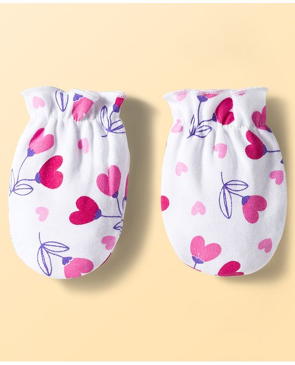 Babyhug 100% Cotton Interlock Knit Cap Mittens & Booties Set With Heart Print White - Diameter 9 cm