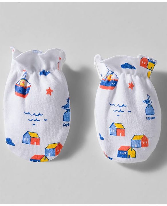 Babyhug 100% Cotton Knit Cap Mittens & Booties With Boat Print White - Diameter 9 cm