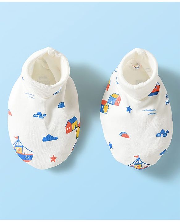 Babyhug 100% Cotton Knit Mittens & Booties With Nautical Print - Offwhite