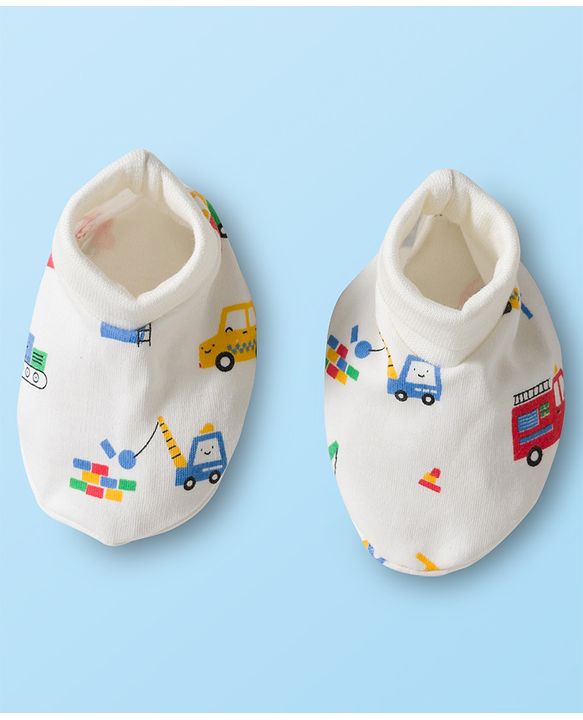 Babyhug 100% Cotton Mittens & Booties Set With Vehicle Print - White