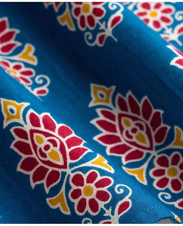 Pine Kids Cotton Woven Full Sleeves Kurta With Floral Print - Blue
