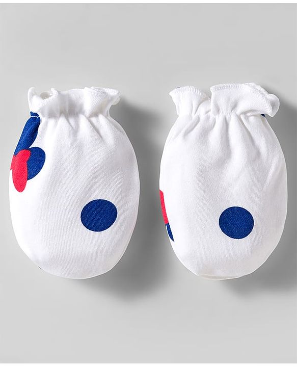 Babyhug Disney Interlock Knit Cap Mittens & Booties With Minnie Mouse Print White - Diameter 10 cm