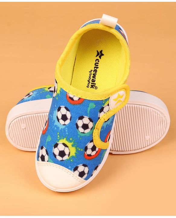 Cute Walk by Babyhug Velcro Closure Casual Shoes with Ball Print - Blue
