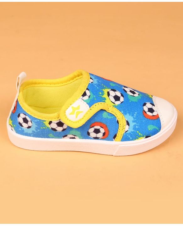 Cute Walk by Babyhug Velcro Closure Casual Shoes with Ball Print - Blue