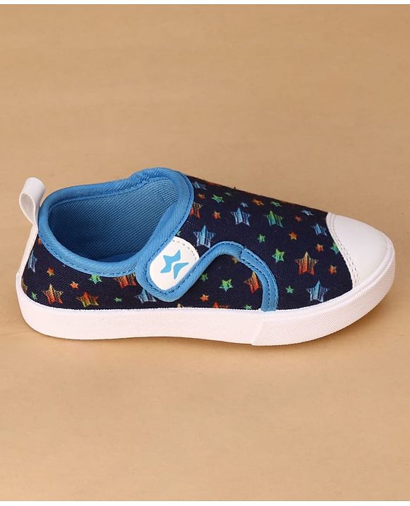 Cute Walk by Babyhug Velcro Closure Casual Shoes with Star Print - Navy Blue
