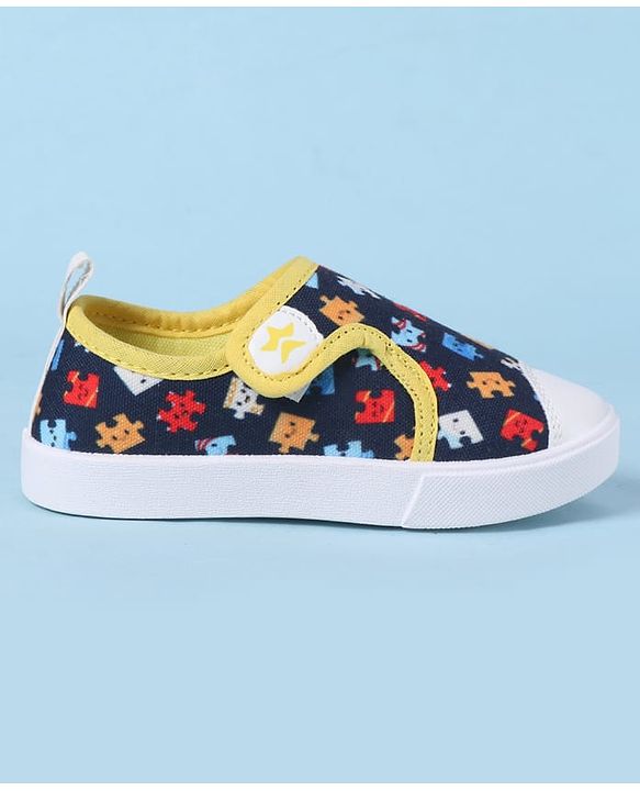 Cute Walk by Babyhug Velcro Closure Casual Shoes with Print - Navy Blue