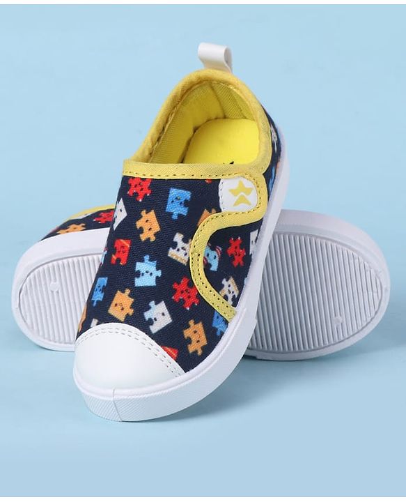 Cute Walk by Babyhug Velcro Closure Casual Shoes with Print - Navy Blue