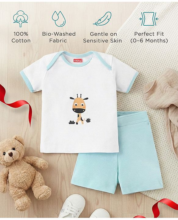 Babyhug Premium 100 % Cotton New Born Clothing Gift Set Sea Breeze Theme Blue - Pack of 8| Half Sleeve Set| Onesie| Cap Bibs Mitten & Booties| Essential Clothing for 0 to 6 months
