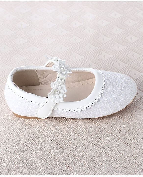 Cute Walk by Babyhug Velcro Closure Ballerina With Floral Applique & Checks Design - White