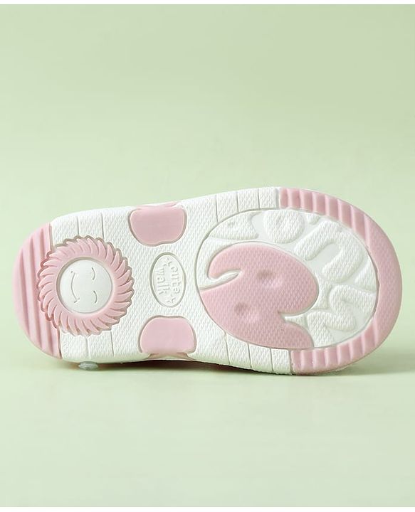 Cute Walk by Babyhug Sandals with Velcro Closure & Ship Applique - Orange