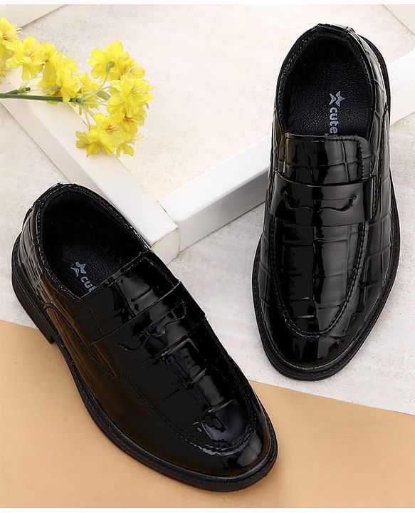 Cute Walk by Babyhug Slip On Solid Oxford Shoes - Black
