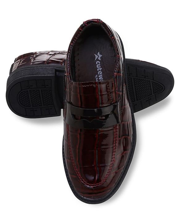 Cute Walk by Babyhug Slip On Solid Oxford Shoes - Black