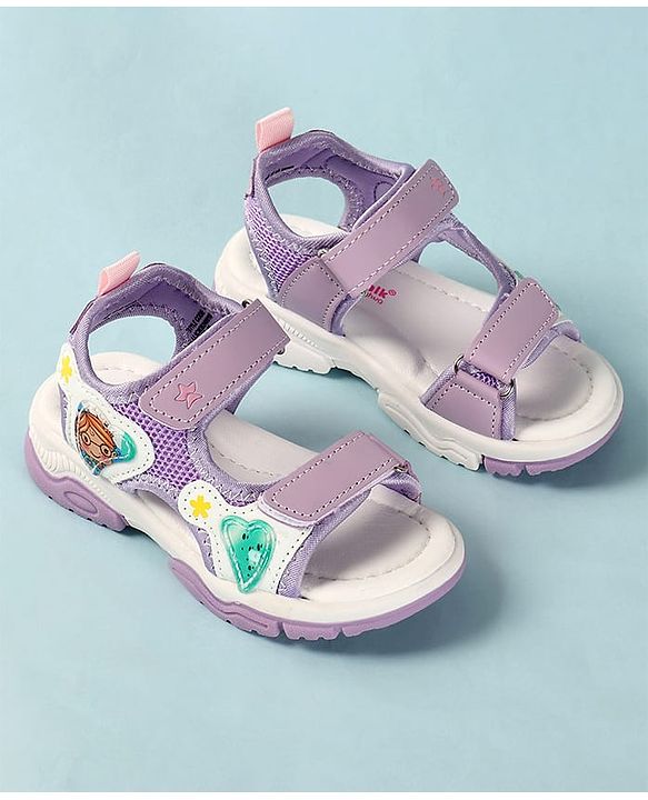 Cute Walk by Babyhug Sandals with Velcro Closure Heart Applique & Floral Print - Purple
