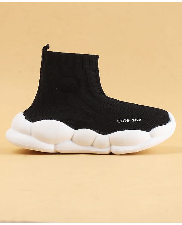 Cute Walk by Babyhug Casual Shoes Solid Color With Logo Print  - Black