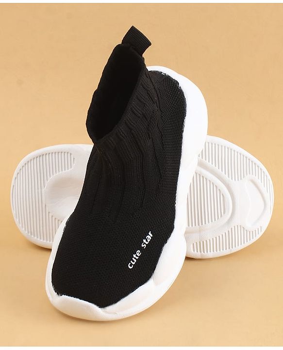 Cute Walk by Babyhug Casual Shoes Solid Color With Logo Print  - Black
