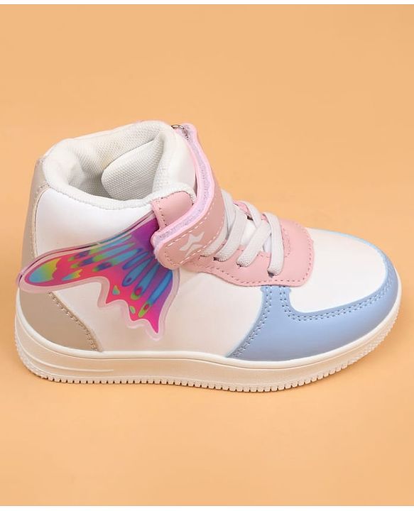 Cute Walk by Babyhug Casual Shoes with Velcro Closure & Tape Detailing & Butterfly Wings Applique - Purple