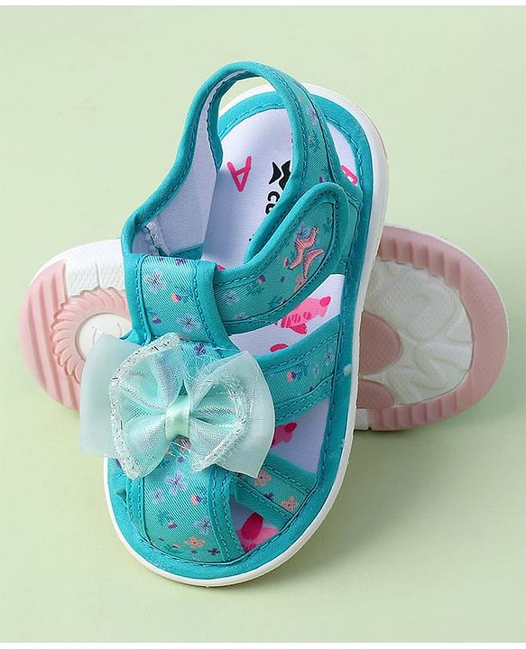 Cute Walk by Babyhug Velcro Closure Sandals With Floral Print & Applique - Purple