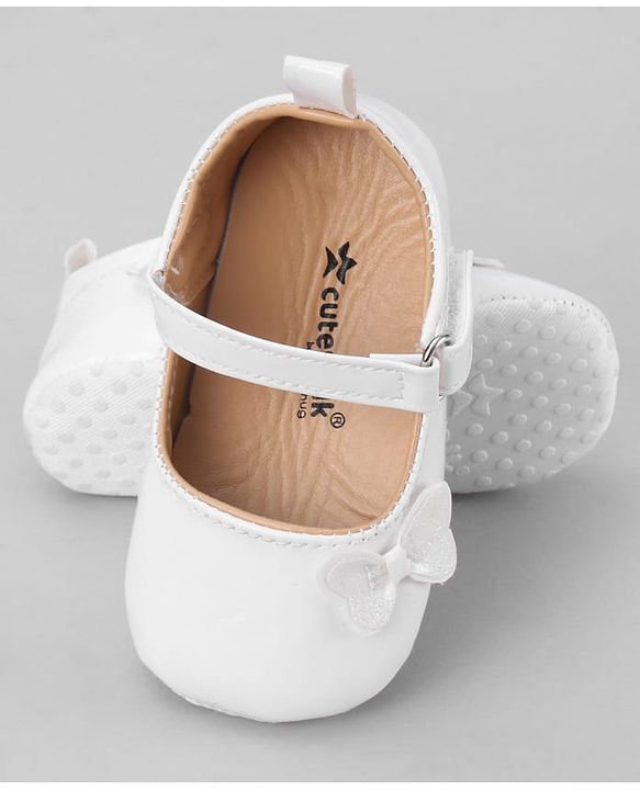Cute Walk by Babyhug Velcro Closure Booties with Bow Applique - Pink