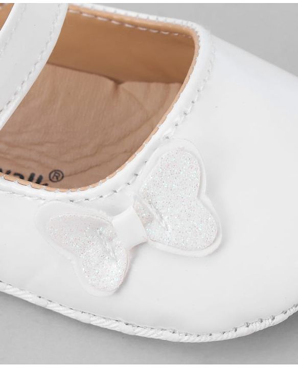 Cute Walk by Babyhug Velcro Closure Booties with Bow Applique - Pink