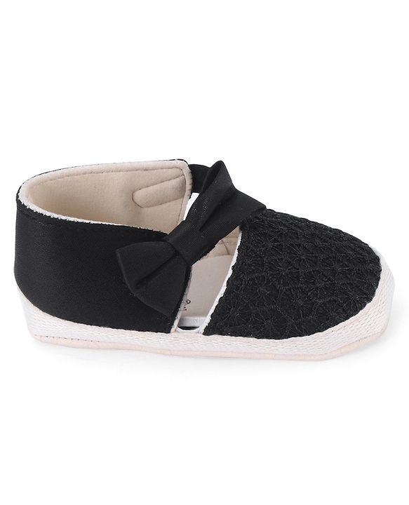 Cute Walk by Babyhug Slip On Booties With Bow Applique - Pink