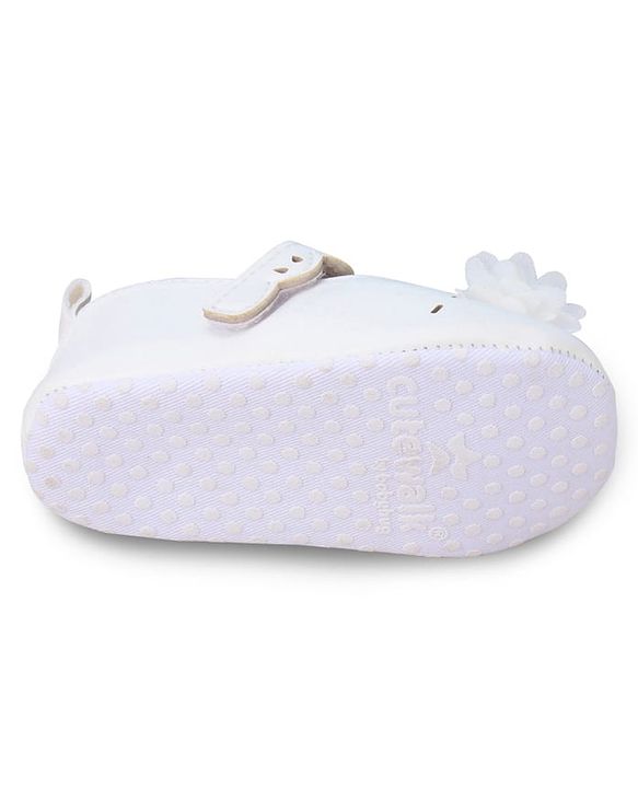 Cute Walk by Babyhug Booties with Velcro Closure & Floral Applique - White