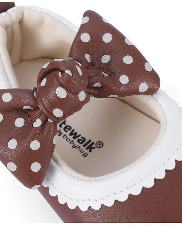 Cute Walk by Babyhug Booties with Velcro Closure & Bow Applique - Black