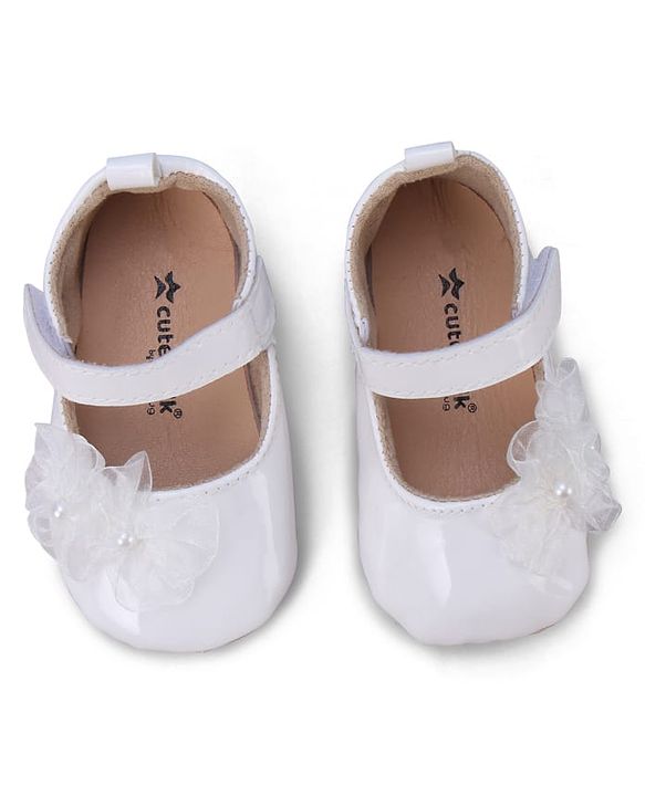 Cute Walk by Babyhug Booties with Velcro Closure & Floral Applique - White