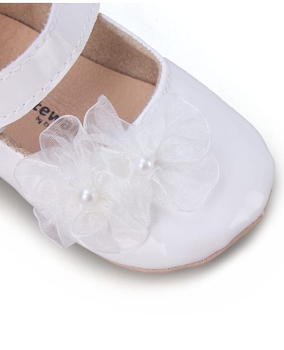 Cute Walk by Babyhug Booties with Velcro Closure & Floral Applique - White