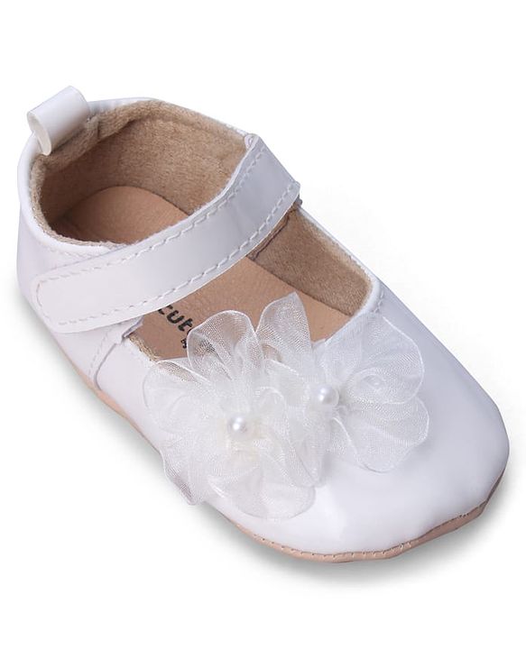 Cute Walk by Babyhug Booties with Velcro Closure & Floral Applique - White