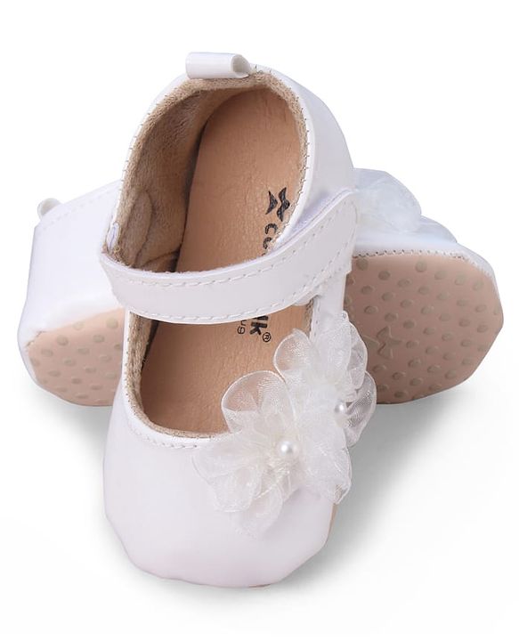 Cute Walk by Babyhug Booties with Velcro Closure & Floral Applique - White