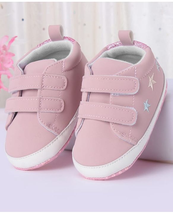Cute Walk by Babyhug Booties with Velcro Closure - Pink