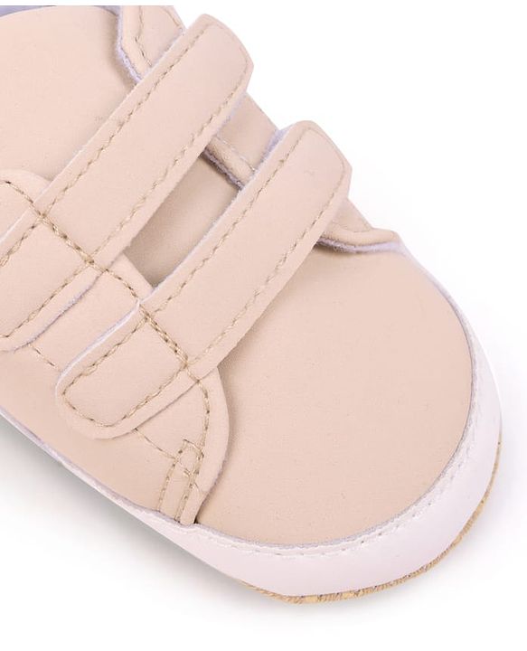 Cute Walk by Babyhug Booties with Velcro Closure - Pink