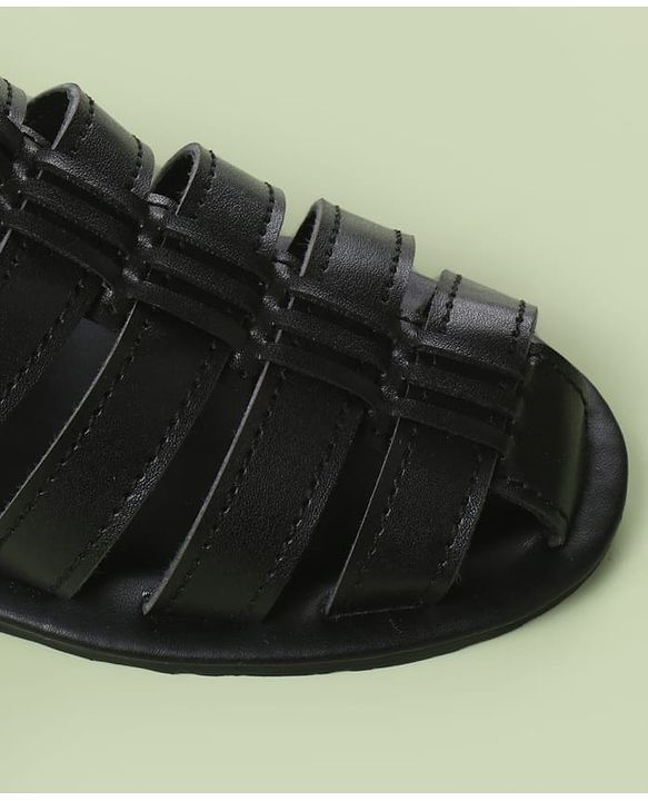 Pine Kids Back Strap Mojaris - Brown