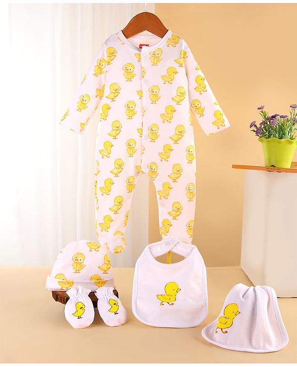 Babyhug 100% Cotton Knit Baby Gift Set With Duck Print - White