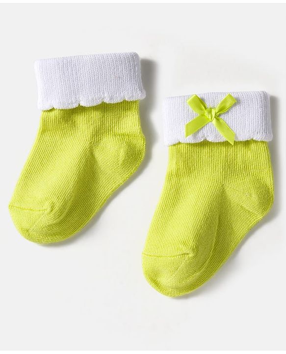 Cute Walk by Babyhug Knit Ankle Length Socks with 3D Bow Applique Pack of 3 - Multicolor