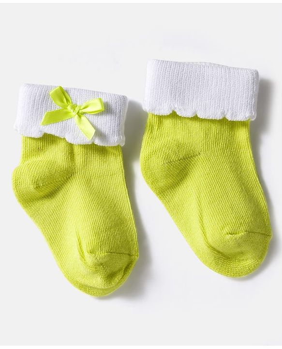 Cute Walk by Babyhug Knit Ankle Length Socks with 3D Bow Applique Pack of 3 - Multicolor