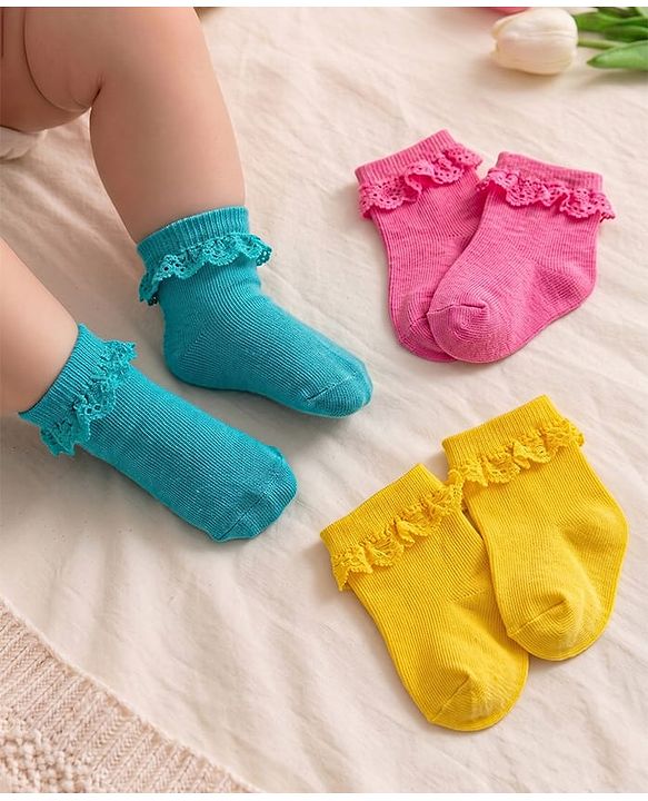 Cute Walk by Babyhug Knit Ankle Length Socks with 3D Lace Detailing Pack of 3 - Multicolor