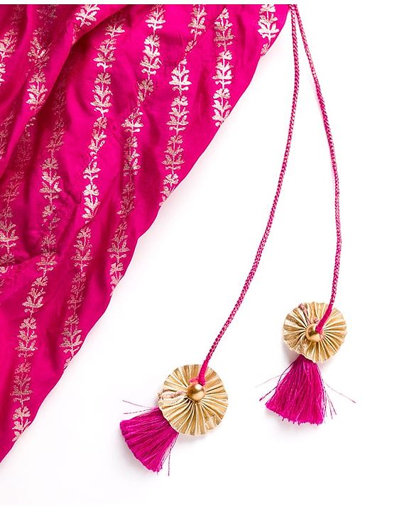 Babyhug Brocade Woven Puffed Sleeves Floral Embroidered Choli Lahenga set with Dupatta- Fuchsia