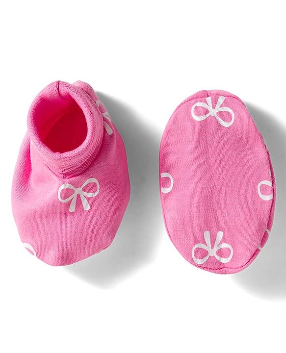 Babyhug 100% Cotton Knit Cap Mittens & Booties Set With Bow Print Pink - Diameter 10 cm