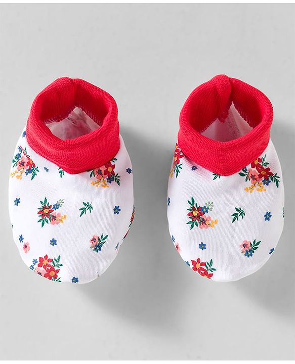 Babyhug 100% Cotton Knit Cap Mittens & Booties With Floral Print White - Diameter 10 cm