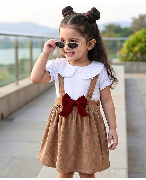Babyhug Cotton Knit Half Sleeves Top & Skirt Set With Bow Applique - White
