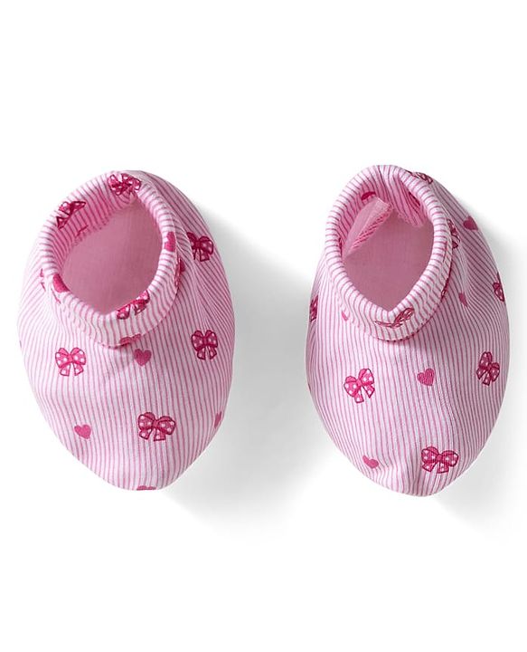 Babyhug 100% Cotton Knit Cap Mittens & Booties With Stripes & Heart Print Pink - Diameter 10 cm