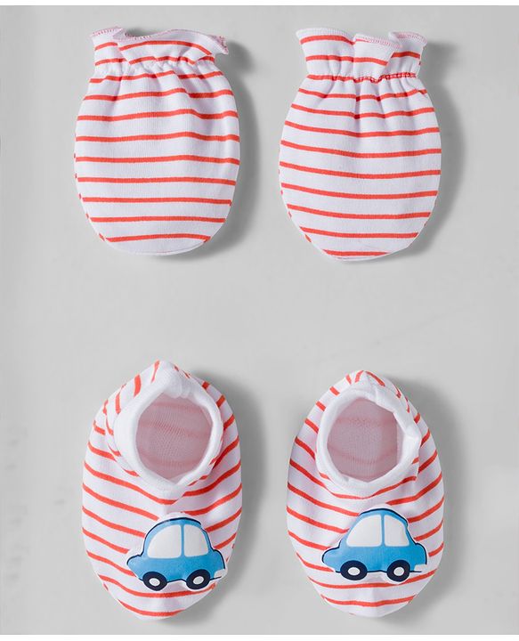 Babyhug 100% Cotton Interlock Knit Mittens & Booties Set With Vehicle Print - Red