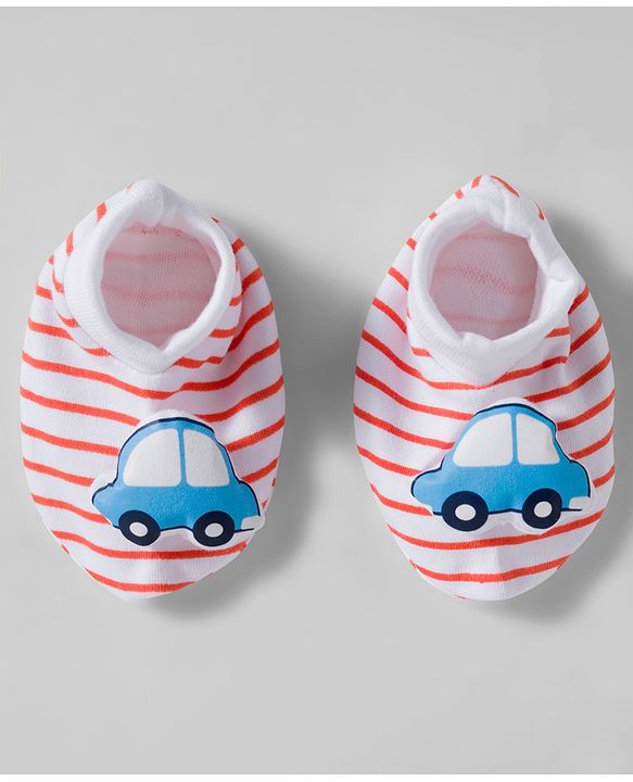 Babyhug 100% Cotton Interlock Knit Mittens & Booties Set With Vehicle Print - Red